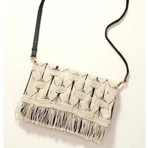 Stella & Dot Playa Macrame Bag Crossbody / Clutch Ivory Black Fringe Boho Purse